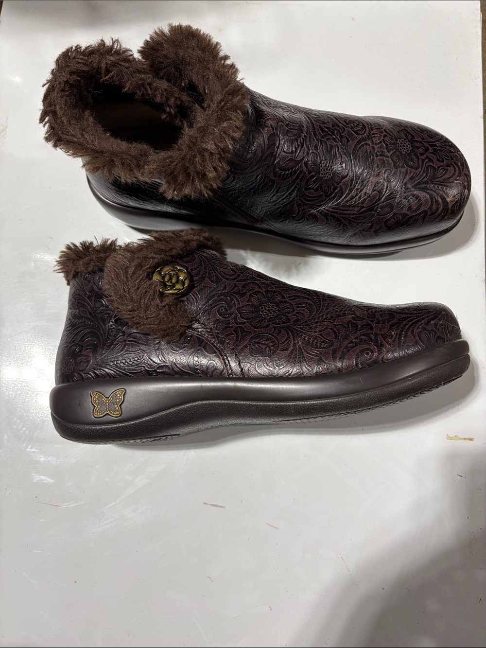Alegria Women's Dark Brown Floral Embossed Fur-Trim Slip-On Booties